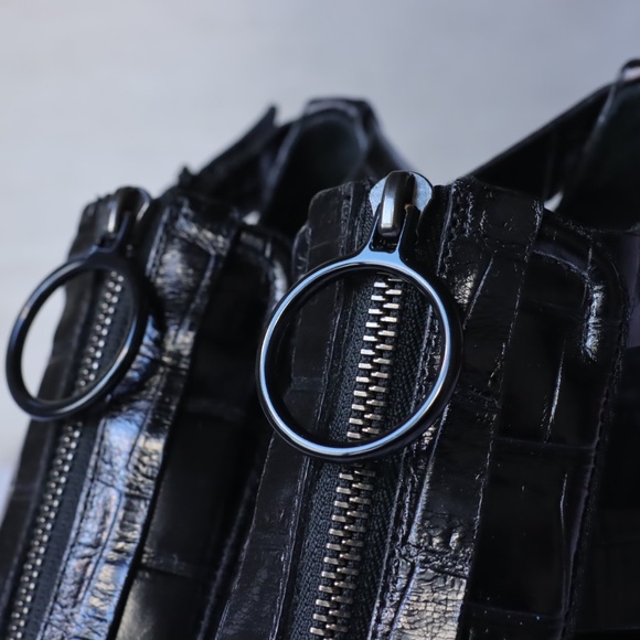 Givenchy black leather sandals - Picture 5 of 8